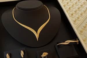 طلای زرد یا طلای سفید؟ کدامیک ارزش و مزایای بیشتری دارد؟