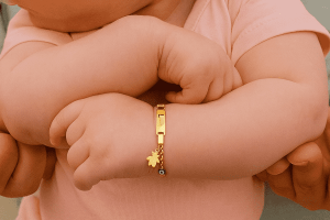 هدیه طلا برای نوزاد دختر